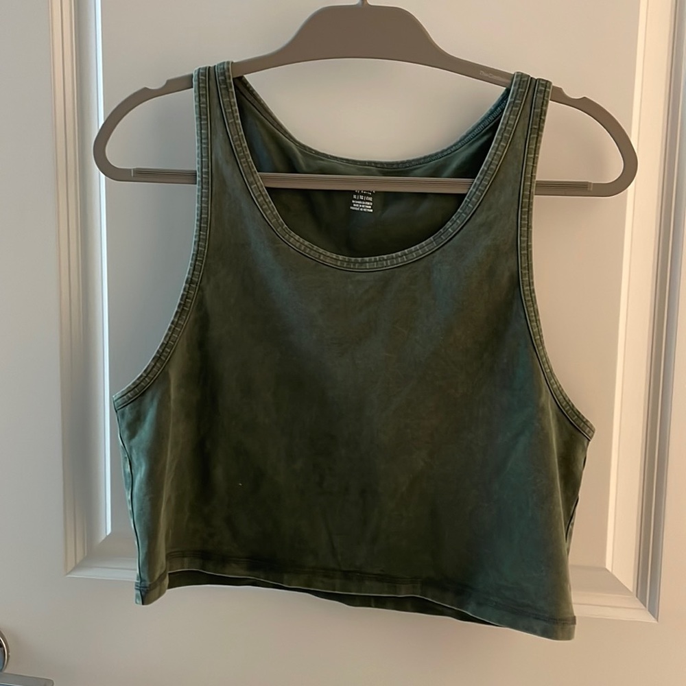 Green aerie tank